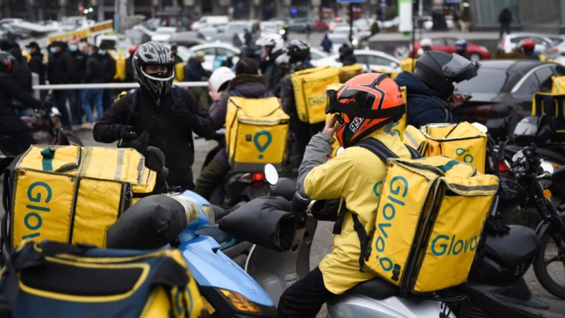 კურიერი გლოვო