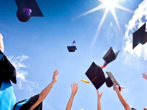 სტუდენტი